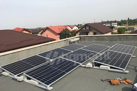 Projeto mais recente de instalação de lastro solar de telhado plano HQ-BR4
