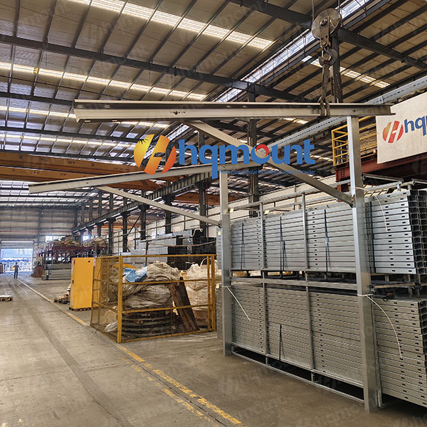 Maquete completa de fábrica de uma estrutura de poste único de 4 MW – todos os componentes instalados e verificados.
