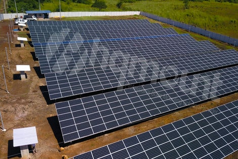Soluções de montagem solar: revelando o potencial fotovoltaico em grande escala no Brasil