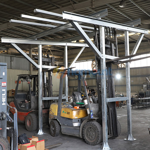 Mais um teste de fábrica bem-sucedido – Garagem solar comercial em aço impermeável