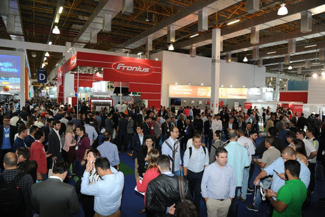 
     Intersolar SA 2024 é inaugurada, qual é o suporte solar mais vendido no Brasil
    