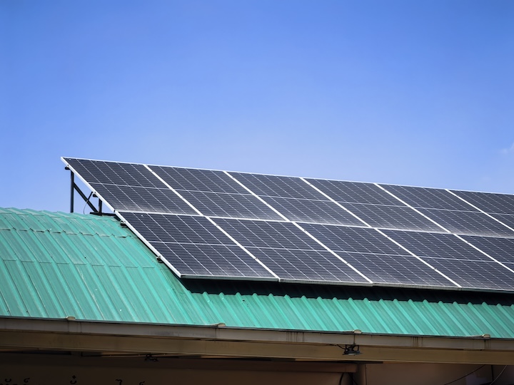 A HQ Mount realiza pesquisa de mercado aprofundada na Tailândia e revela soluções personalizadas de montagem de painéis solares para telhados comerciais.