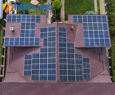 Projeto de montagem de telhado de telha solar de 150 kW
        